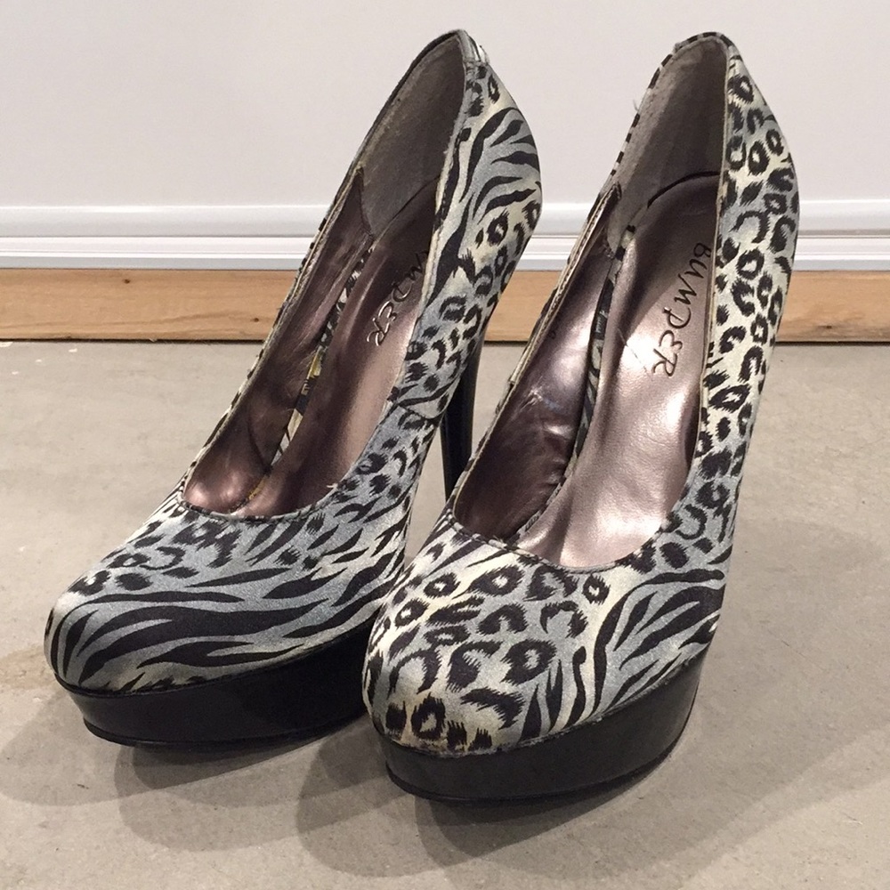 Silver cheetah print heals